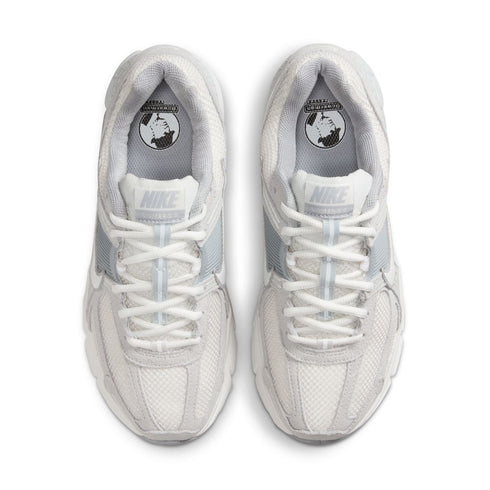 NIKE Zoom Vomero 5 Womens Sneakers